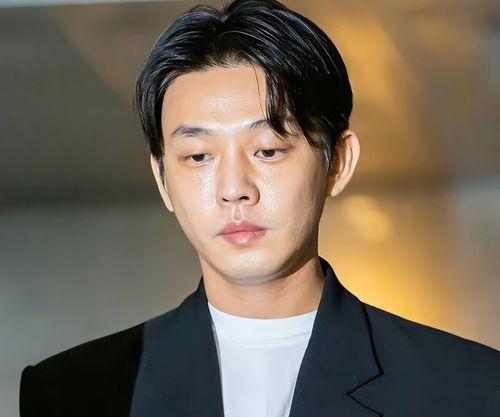 38岁的男明星,魅力与成熟的完美融合