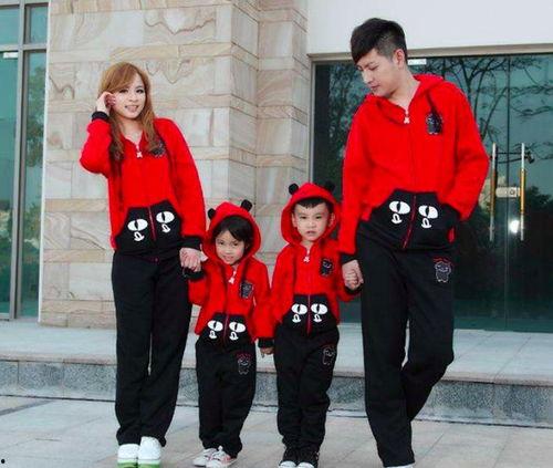 网红冬季亲子装照片,网红家庭温馨穿搭大盘点