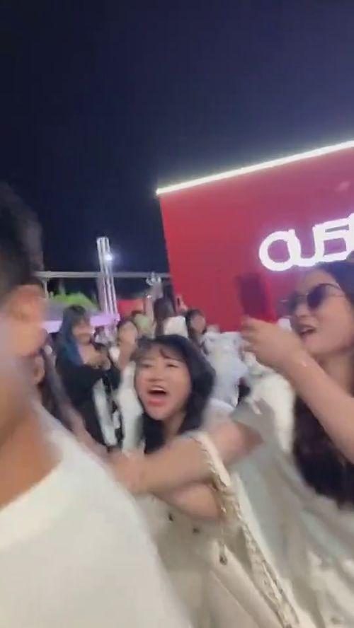 明星的体验,揭秘璀璨星途背后的真实体验